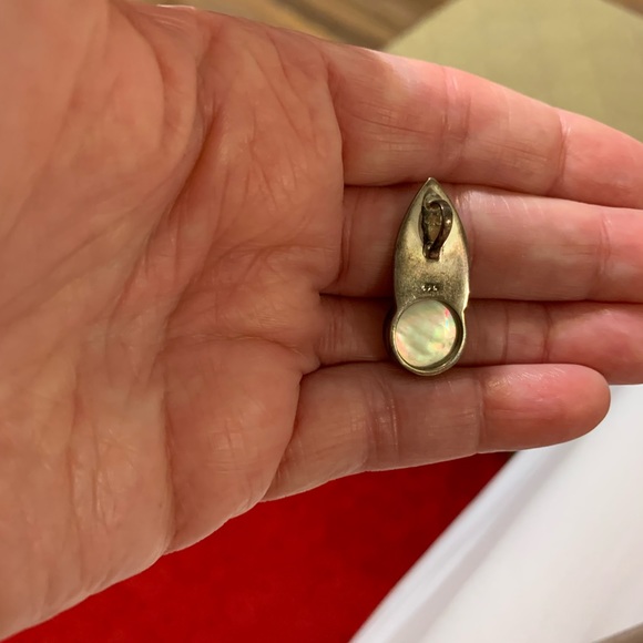 Sterling Silver & Pearl pendant - Picture 3 of 6